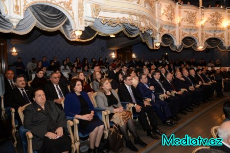 Nəsimi rayonunda əbədiyaşar Ulu Öndər Heydər Əliyevin  xatirəsinə həsr olunmuş anım mərasimi keçirilib - FOTOLAR