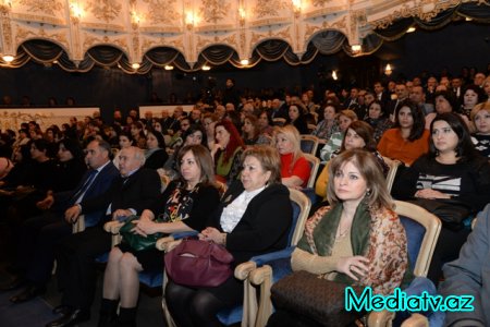 Nəsimi rayonunda əbədiyaşar Ulu Öndər Heydər Əliyevin  xatirəsinə həsr olunmuş anım mərasimi keçirilib - FOTOLAR