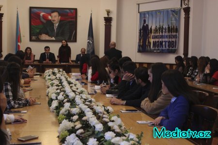 Nərimanov rayonunda “Gənclərin Biznes Məktəbi” layihəsi çərçivəsində növbəti təlim keçirilib - FOTOLAR