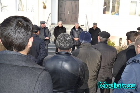 Alı Alıyev vətəndaşlarla görüşüb, problem və qayğılarını dinləyib - FOTOLAR