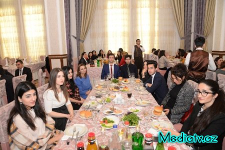 2016-cı ildə uğur qazanmış gənclər mükafatlandırıldı - Nəsimidə (FOTOLAR)