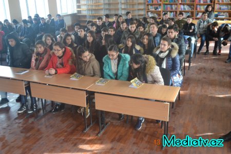 Neftçalada “Gəncənin tarix və mədəniyyətini gənclərə tanıdaq” layihəsi çərçivəsində tədbir keçirilib - FOTOLAR