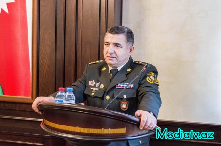 Nərimanov rayonunda ordu sıralarından tərxis olunmuş və hərbi xidmətə yola salınan gənclərlə görüş keçirilib - FOTOLAR