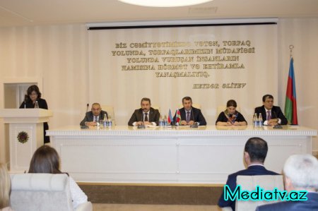 Nərimanovda 3 nömrəli Sahə İnzibati Ərazi Dairəsi üzrə nümayəndəliyinin 2016-cı ilin yekunlarına həsr olunmuş hesabat yığıncağı keçirilib - FOTOLAR
