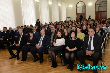 Nəsimi rayonu 1 saylı tam orta məktəbdə 20 Yanvar facəsinə həsr olunmuş tədbir keçirilmişdir - FOTOLAR