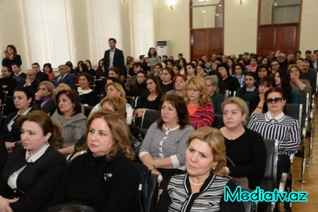 Nəsimi rayonu 1 saylı tam orta məktəbdə 20 Yanvar facəsinə həsr olunmuş tədbir keçirilmişdir - FOTOLAR