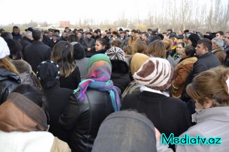 Füzulili məcburi köçkünlər Prezidentin Fərmanını müsbət qarşılayırlar - FOTOLAR