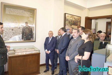 Nərimanov rayonunun rəhbərliyi və gəncləri Respublika Hərbi Prokurorluğunun Memorial Soyqırım Muzeyində olublar - FOTOLAR