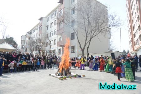 Nəsimidə  növbəti “Abad həyət” sakinlərin ixtiyarına verildi - FOTOLAR