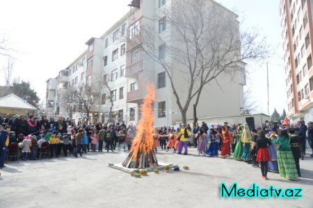 Nəsimi rayonunda Novruz bayramı ərəfəsində  növbəti “Abad həyət” sakinlərin ixtiyarına verildi - FOTOLAR