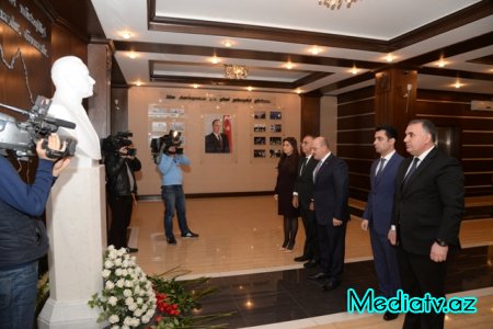  Nəsimi məktəbliləri ilk dəfə “Ölkəmizi tanıyaq” himnini oxudular - FOTOLAR