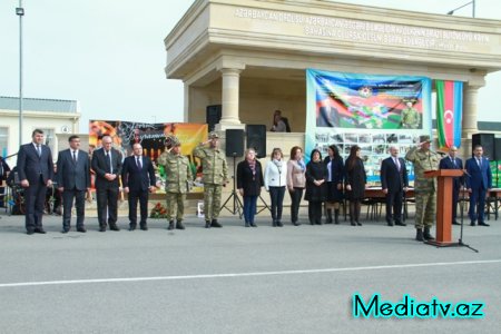 Nəsimi rayon ictimaiyyəti cəbhə bölgəsində xidmət edən əsgərlərlə Novruz bayramını qeyd etdilər - FOTOLAR