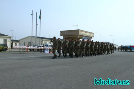 Nəsimi rayon ictimaiyyəti cəbhə bölgəsində xidmət edən əsgərlərlə Novruz bayramını qeyd etdilər - FOTOLAR