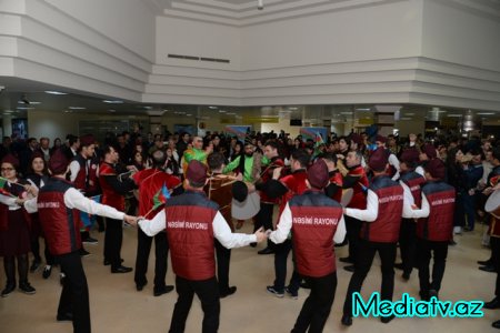 Nəsimi rayon məktəbliləri Naxçıvana səfərə yola düşdülər - «Ölkəmizi tanıyaq» (FOTOLAR)