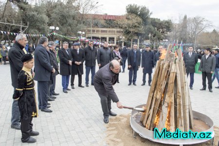 Nərimanovda Novruz bayramı münasibəti ilə təntənəli bayram tədbiri keçirilib - FOTOLAR