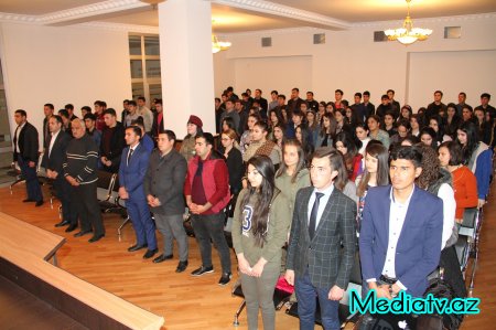 APREL QƏLƏBƏSİ AQRAR UNİVERSİTETİNİN TƏLƏBƏ EVİNDƏ GENİŞ MÜZAKİRƏ EDİLİB - FOTOLAR