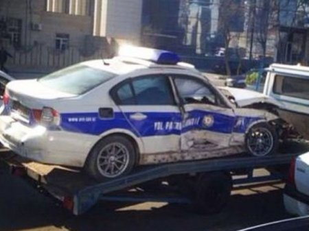 DYP avtomobili “Mercedes”lə toqquşub: Ölən və yaralanan var