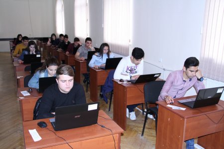 AQRAR UNİVERSİTETDƏ YAZ İMTAHAN SESSİYSI  UĞURLA DAVAM EDİR