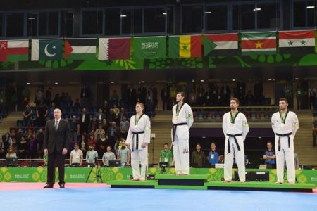 Prezident ölkəmizin 50-ci qızıl medalını qazanan taekvondoçunu mükafatlandırıb – FOTO