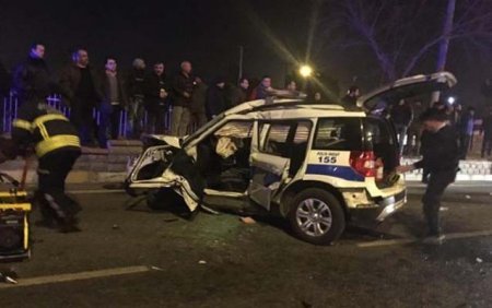 Bakıda yol polisi qəza törətdi - Sıxlıq yarandı