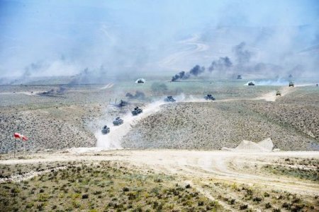 Naxçıvanda hərbi təlim: Azərbaycan - Türkiyə Silahlı Qüvvələri öz gücünü göstərdi – FOTO