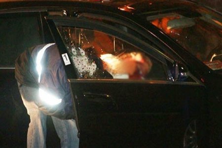 Bakıda 36 yaşlı kişi “BMW”sində öldürüldü – FOTO