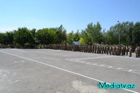 Füzuli RİHB Alı Alıyev Silahlı Qüvvələr Günü və Ramazan bayramı münasibətilə əsgər və zabitlərlə görüşüb