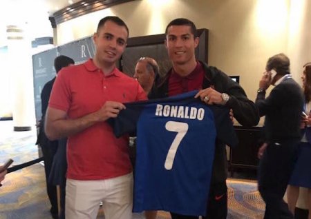 Ronaldo azərbaycanlı dostunu belə qarşıladı