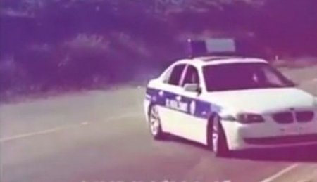 Yol polisi avtomobili ilə “avtoş”luq etdilər