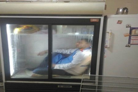 Bakıda supermarket rəhbərliyi oğrunu dörd saat soyuducuda saxladı