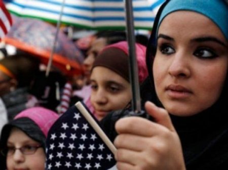 Sorğu: ABŞ-da müsəlmanlar diskriminasiyaya məruz qalır