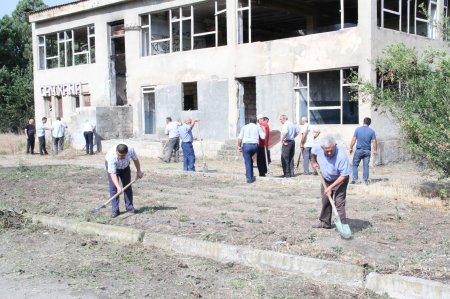 ADAU-da  abadlıq  işləri geniş vüsət alıb