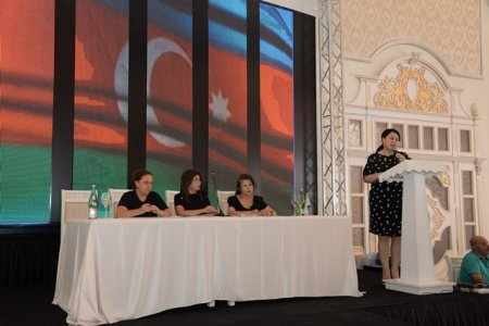 Nəsimi rayonunda “Azərbaycan milli ideologiyasında qadınların rolu” mövzusunda görüş keçirilmişdir