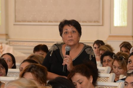 Nəsimi rayonunda “Azərbaycan milli ideologiyasında qadınların rolu” mövzusunda görüş keçirilmişdir