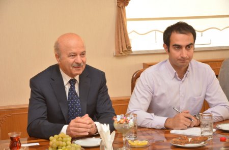 Kanadanın Ontario əyalətində tədqiqatlar, innovasiya və elm naziri, Kanada Qanunvericilər Məclisinin nümayəndəsi Reza Moridi Odlar Yurdu Universitetinin qonağı olub
