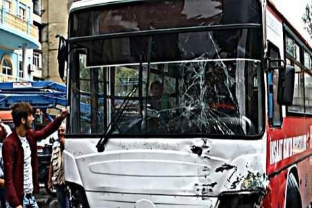 Abşeronda ağır avtobus qəzası: 7 yaralı