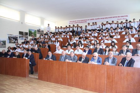 AQRAR UNİVERSİTETDƏ AKADEMİK HƏSƏN ƏLİYEVİN           YUBİLEYİ İLƏ BAĞLI HAZIRLANAN KİTABIN TƏQDİMATI OLUB