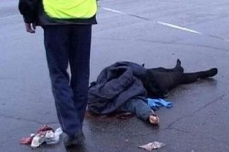 “Nərimanov” metrostansiyasının qarşısında qəza: Qadın öldü