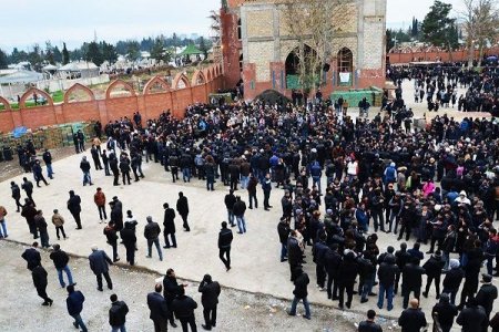 Aşura günü asayişi pozan 4 nəfər həbs edildi