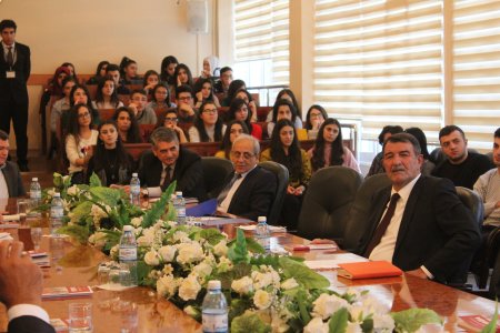 BSU-da “Uzaq və Yaxın Polşa” kitabının təqdimatı olub