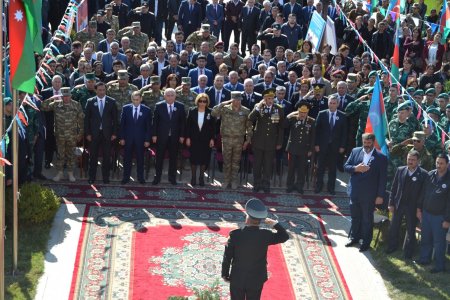 Füzuli rayon İcra Hakimiyyətinin təşkilatçılığı ilə Horadizə şəhər statusu verilməsinin 10 illiyi münasibəti ilə təntənəli mərasim keçirilmişdir .