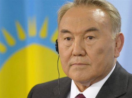 Nazarbayev kiril əlifbasından latına keçid haqqında fərman imzaladı