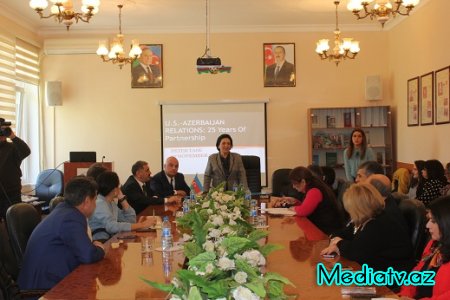 BSU rektoruna ABŞın iki medalı təqdim olundu