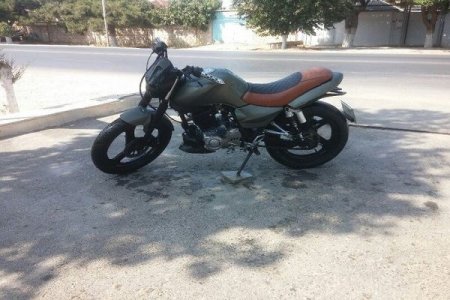 “Torqovı”da motosiklet qaçırdılar