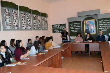 Nərimanov rayonunda “Gənclərin Sahibkarlıq Modeli” layihəsinin növbəti təlimi keçirilib.