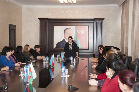 Nərmanov rayon icra hakimyyətində  Heydər Əliyevin anım günü”nə həsr olunmuş tədbiri