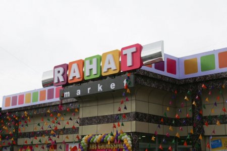 “Rahat” marketdən oğurluq anı kameraya düşdü – VİDEO